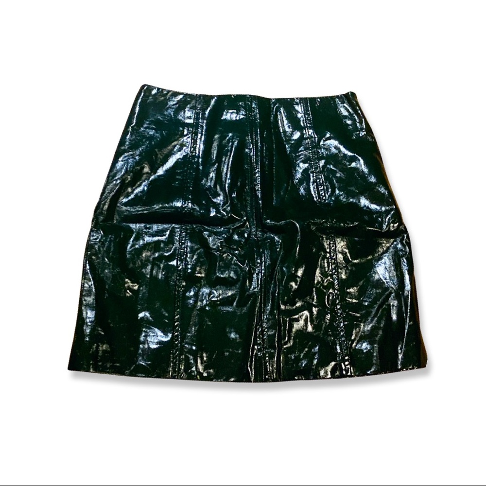 Vinyl skirt